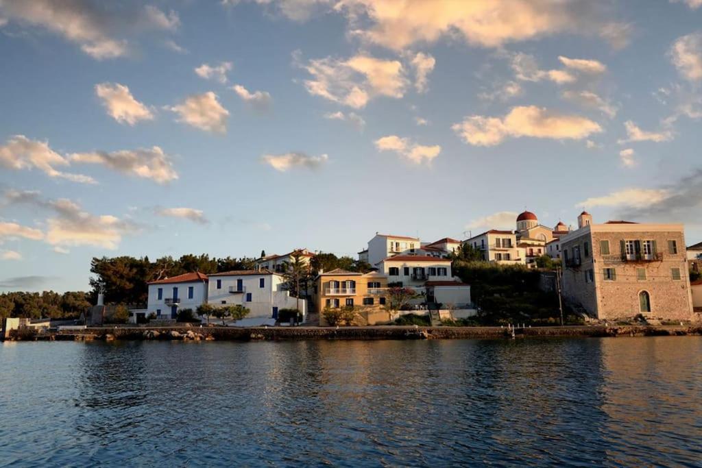 Ellie'S Vintage House Διαμέρισμα Γαλαξίδι Εξωτερικό φωτογραφία